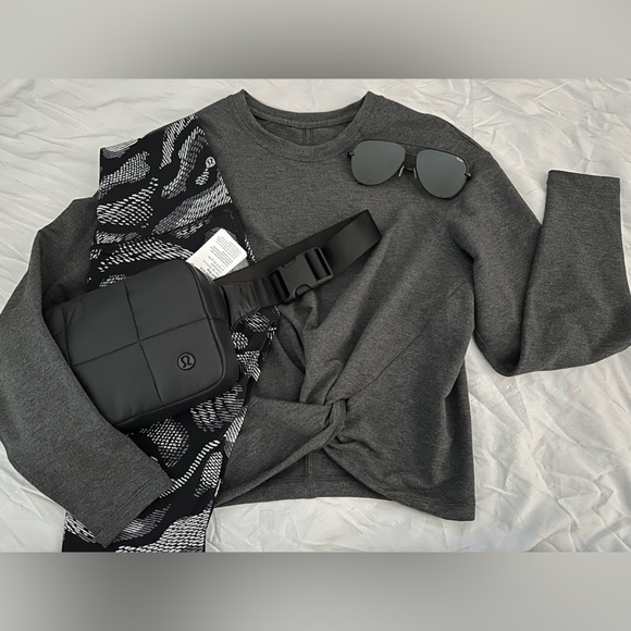 LULULEMON/ Tuck & Gather Pullover Model French Terry Knot Crop Crew/6 - Picture 6 of 6